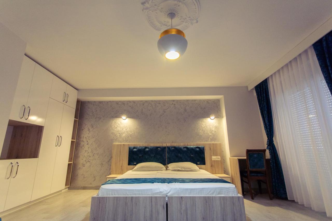 City Hotel Ferizaj Kültér fotó