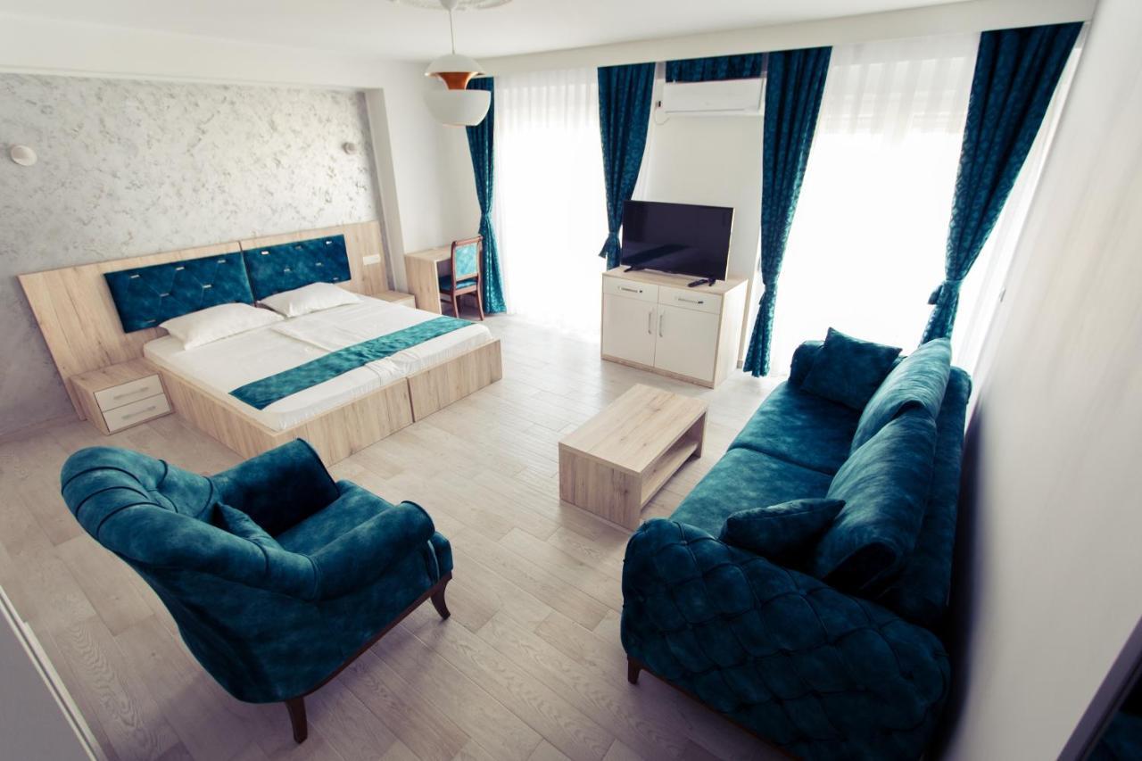 City Hotel Ferizaj Kültér fotó