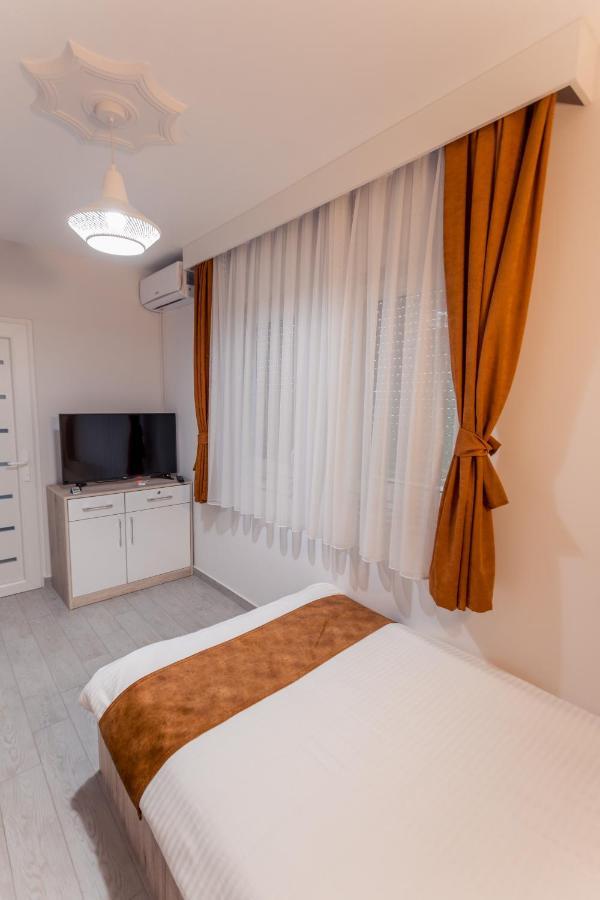 City Hotel Ferizaj Kültér fotó