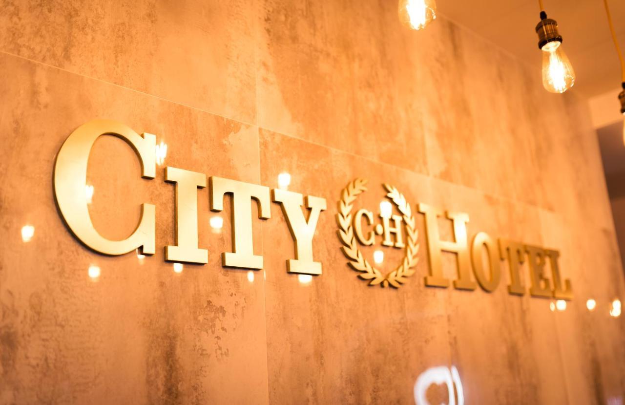 City Hotel Ferizaj Kültér fotó