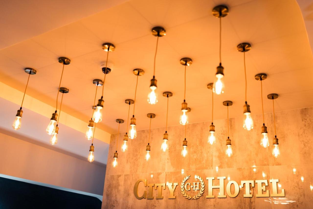 City Hotel Ferizaj Kültér fotó